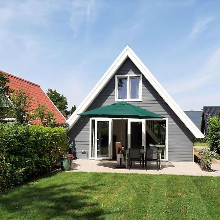 Stylish Holiday Home By The Sea Tuitjenhorn Buitenkant foto